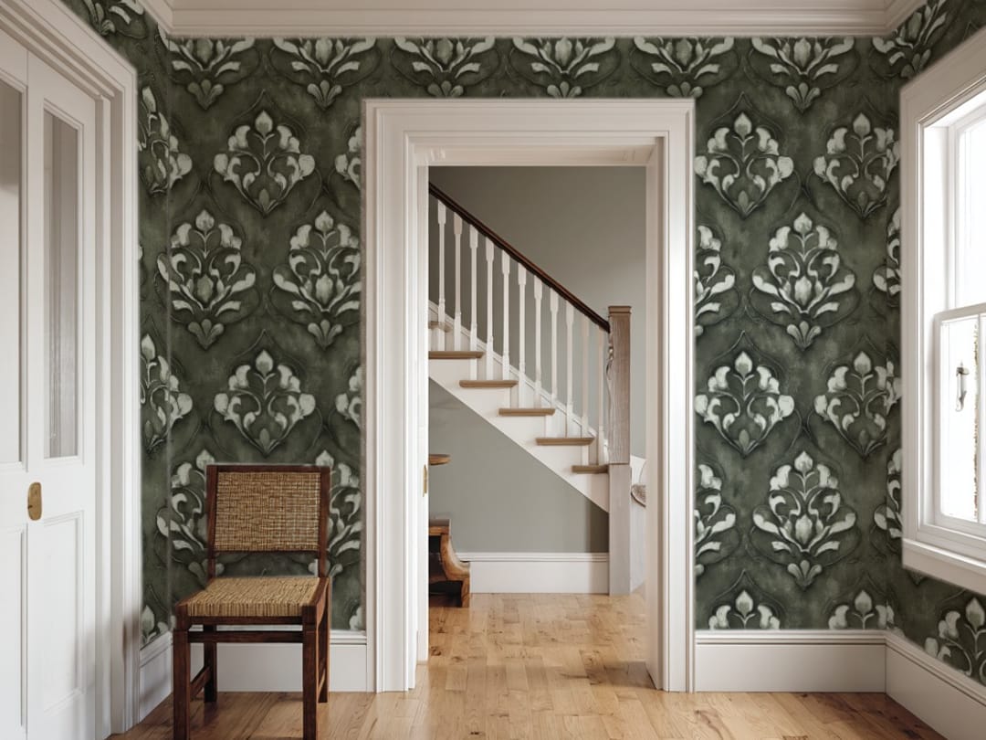 Golden Emblem Luxe wallpaper